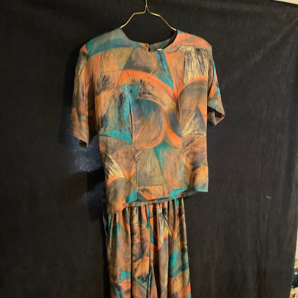 Blouse and capri pants